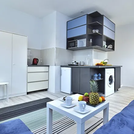 Rent this 1 bed apartment on Niska 17 in 92-332 Łódź, Poland