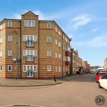 Buy this 2 bed apartment on Crompton Street in Chelmsford, CM1 3GR