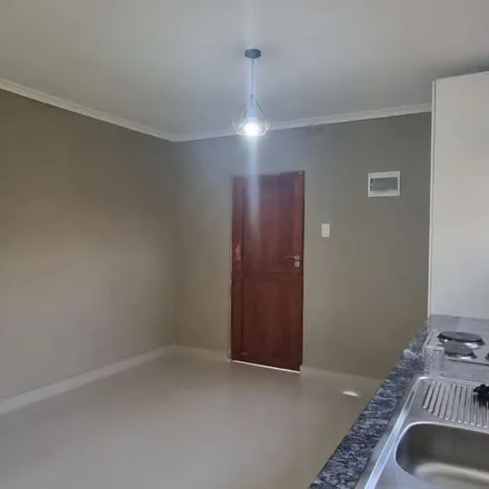 Image 3 - Thames Drive, Berea West, Durban, 3639, South Africa - Apartment for rent