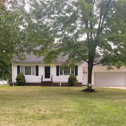 Image 1 - 38200 Hurricane Drive, Oak Hill Village, Willoughby, OH 44094, USA - House for sale