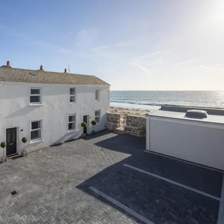 Image 2 - Maison Victor Hugo, Grève d'Azette, Saint Saviour, JE2 6PX, Jersey, Channel Islands - Duplex for rent