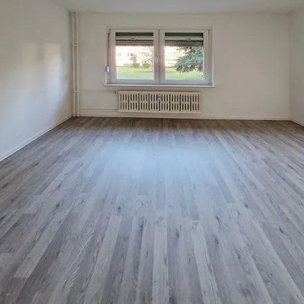 Rent this 3 bed apartment on Neanderstraße 89 in 47139 Duisburg, Germany