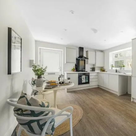 Buy this 2 bed apartment on Nevill House in Boyne Park, Royal Tunbridge Wells