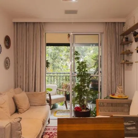 Buy this 2 bed apartment on Rua Eduardo Viana in Santa Cecília, Região Geográfica Intermediária de São Paulo - SP