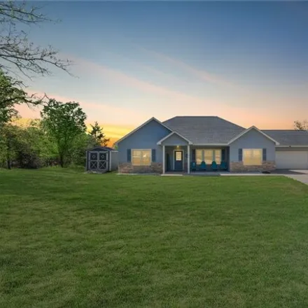 Buy this 3 bed house on 12700 Fox Pass in Logan County, OK 73034