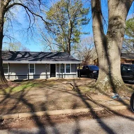 Buy this 3 bed house on 2513 Thackery Drive in Memphis, TN 38128