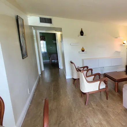 Buy this 2 bed condo on Elgin Street in Schall Circle, Palm Beach County