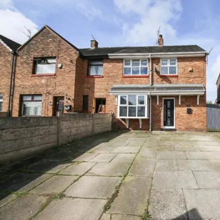 Rent this 3 bed duplex on Hunter Road in Wigan, WN5 0QE