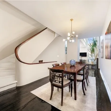 Image 6 - 262 West 25th Street, New York, NY 10001, USA - Townhouse for sale