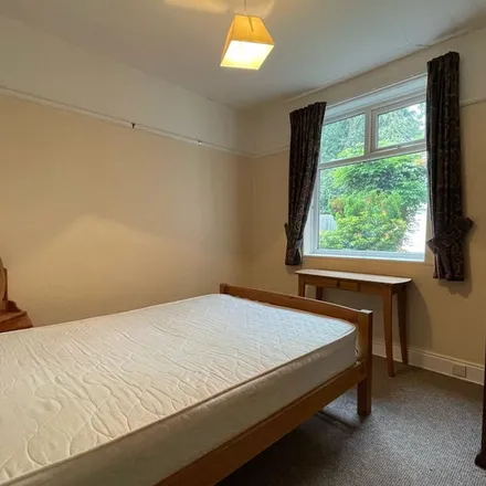 Image 2 - 158, 160 Ovington Grove, Newcastle upon Tyne, NE5 2QE, United Kingdom - Apartment for rent