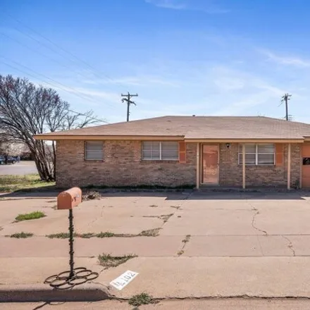 Buy this 3 bed house on Kingdom Hall of Jehovah's Witnesses in 148 County Road, Levelland