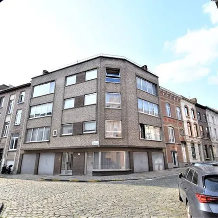 Rent this 1 bed apartment on Karel de Stoutestraat 2-18 in 9000 Ghent, Belgium