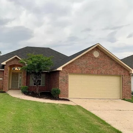 Rent this 4 bed house on 242 Avondale Lane in Southern Gardens, Bossier City
