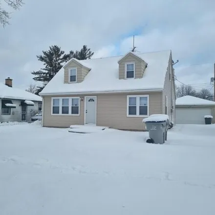 Buy this 4 bed house on 4862 N 62nd St in Milwaukee, Wisconsin