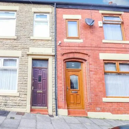 Buy this 3 bed townhouse on Milford Street in Rochdale, OL12 0RN