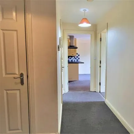 Image 9 - St Albans Road, North Watford, WD17 4EJ, United Kingdom - Apartment for sale