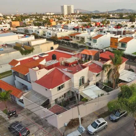 Buy this 5 bed house on Calle Independencia 605 in Zapopan Centro, 45101 Zapopan