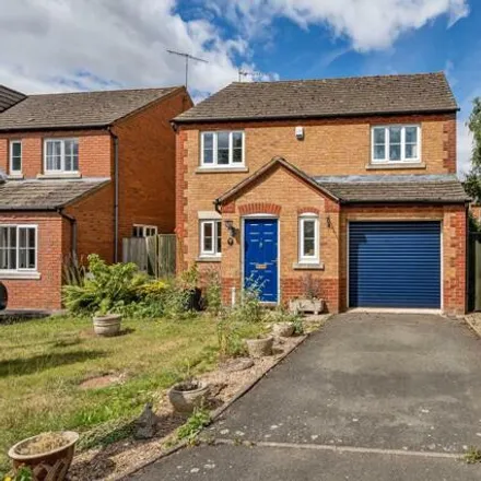 Buy this 4 bed house on Lawnside Close in Upton-upon-Severn, WR8 0EP