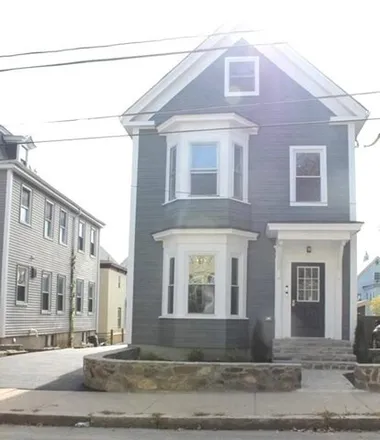 Image 2 - 10 Howe St Unit 1, Somerville, Massachusetts, 02145 - Apartment for rent