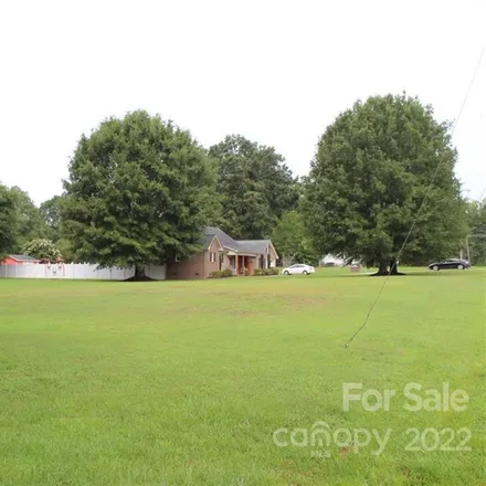 Image 3 - 7637 Dallas Cherryville Highway, Gaston County, NC 28021, USA - House for sale