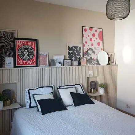 Rent this 4 bed house on 69360 Saint-Symphorien-d'Ozon