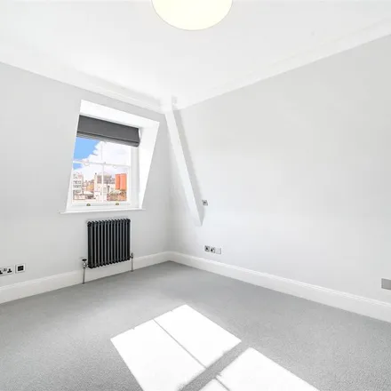 Rent this 3 bed apartment on 33 Hill Street in London, W1J 5LX