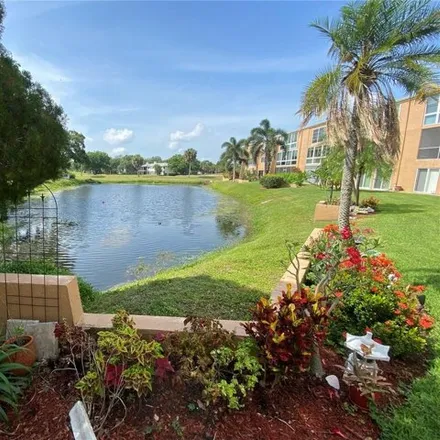 Buy this 3 bed condo on 106 Judy Lee Drive in Largo, FL 33771