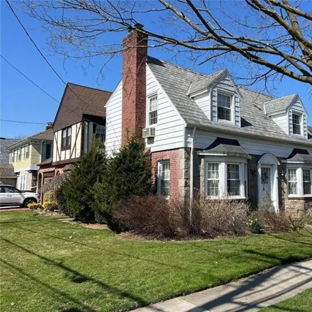 Image 2 - 114 Orchid Street, Village of Floral Park, NY 11001, USA - House for rent