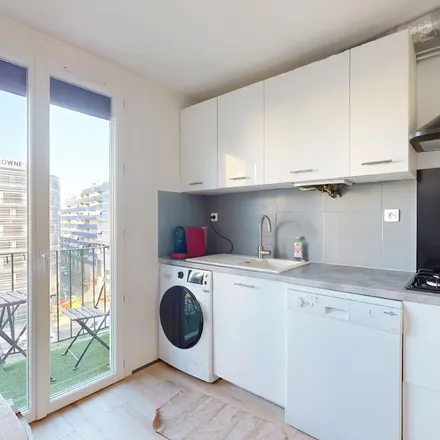Rent this 3 bed apartment on 103 Rue Albe in 13004 Marseille, France