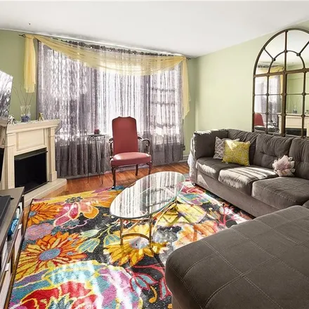 Buy this 1 bed condo on 310 Lenox Road in New York, NY 11226