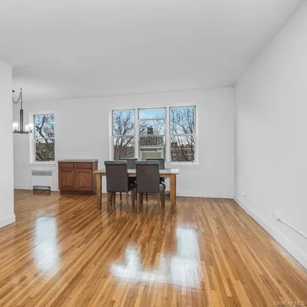 Buy this studio apartment on 3025 Fairfield Avenue in New York, NY 10463
