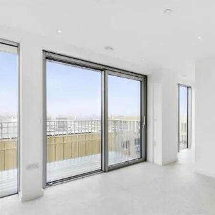 Rent this studio apartment on Jacquard Point in Tapestry Way, London