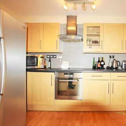 Image 3 - Grenville Place, The Hale, London, NW7 3SF, United Kingdom - Apartment for rent