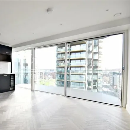Rent this 2 bed room on Bell Water Gate in London, SE18 6DN