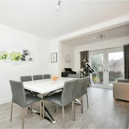 Image 3 - 154 Green Lane, Belmont, London, BR7 6AY, United Kingdom - Duplex for sale