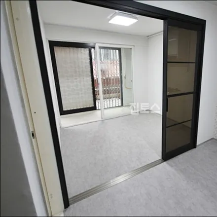 Rent this 2 bed apartment on 서울특별시 서초구 양재동 386