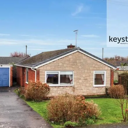 Buy this 2 bed house on Willow Crescent in Connah's Quay, CH5 4XP