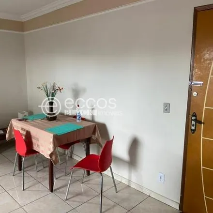 Buy this 2 bed apartment on Avenida Francisco Ribeiro in Segismundo Pereira, Uberlândia - MG