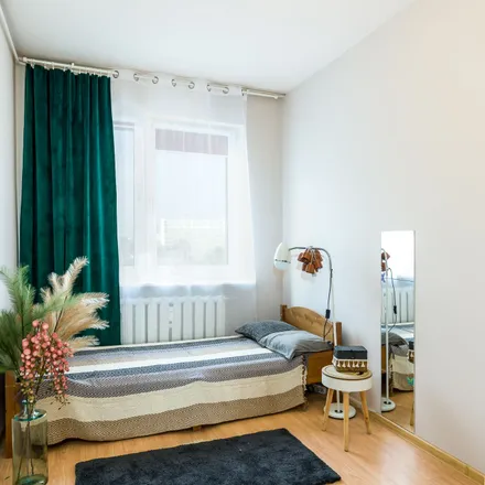Rent this 3 bed room on Osiedle Polan 50 in 61-253 Poznań, Poland