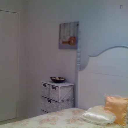 Image 3 - Rua da Costa, 2825-450 Costa da Caparica, Portugal - Room for rent
