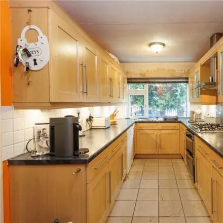 Image 2 - Oakdale Drive, Manchester, M20 5WJ, United Kingdom - House for sale