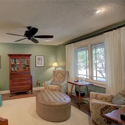 Image 3 - 10416 South Richmond Place, Tulsa, OK 74137, USA - House for sale