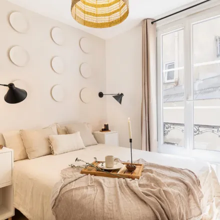 Image 1 - 25 Rue Lambert, 75018 Paris, France - Apartment for rent