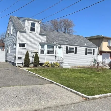 Rent this 2 bed apartment on 10 Mc Kinley Avenue in West Babylon, NY 11757