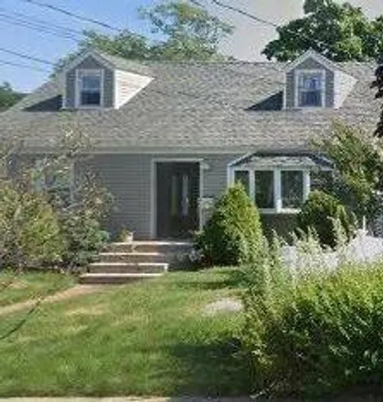 Buy this 1 bed house on 20 Lillian Avenue in Village of Freeport, NY 11520