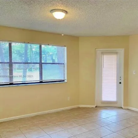Image 2 - South Luna Court, Hollywood, FL 33021, USA - Apartment for rent