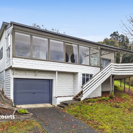 Rent this 3 bed house on 11 Glen Huon Road