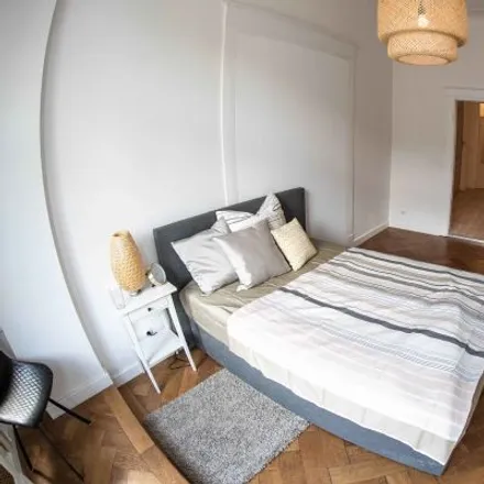 Rent this 5 bed room on Schweizer Straße 10 in 60594 Frankfurt, Germany