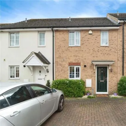 Buy this 2 bed townhouse on St Stephens Crescent in Chadwell St Mary, RM16 4AU