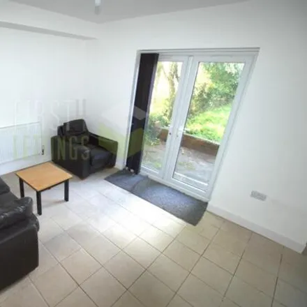 Rent this 3 bed duplex on Westbury Road in Leicester, LE2 6AG